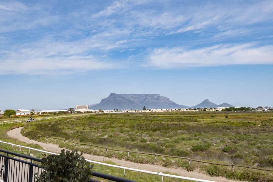 2 Bedroom Property for Sale in Royal Ascot Western Cape